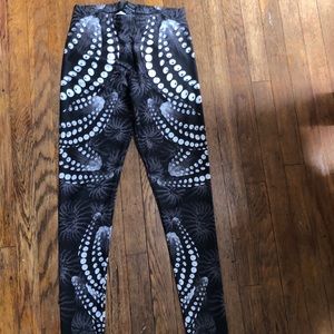 Bonvirage yoga pants / octopus pattern